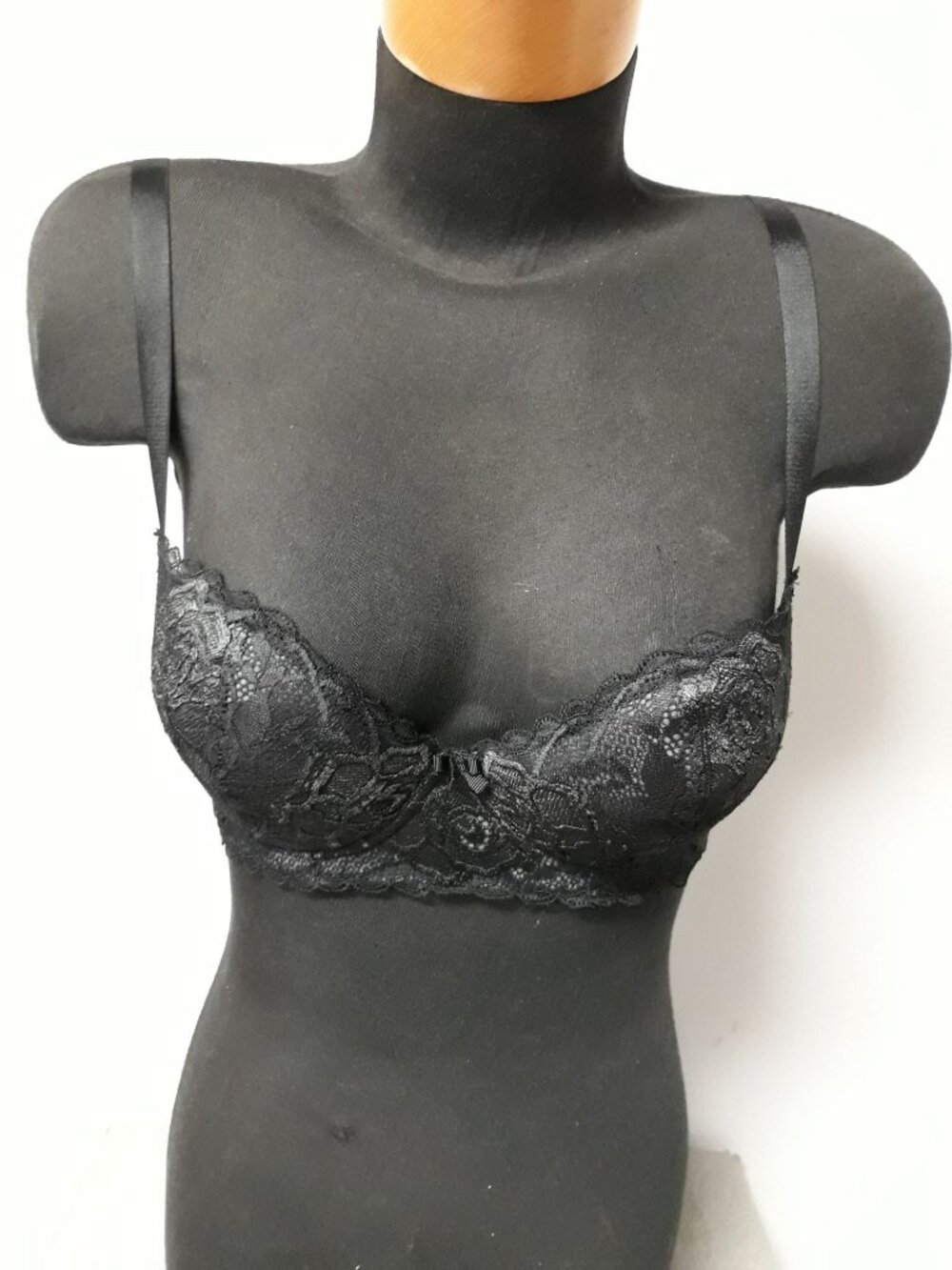 Chantelle Revele Moi Perfect Fit Underwire Bra Size 32F NEW WITH TAGS Tags !!